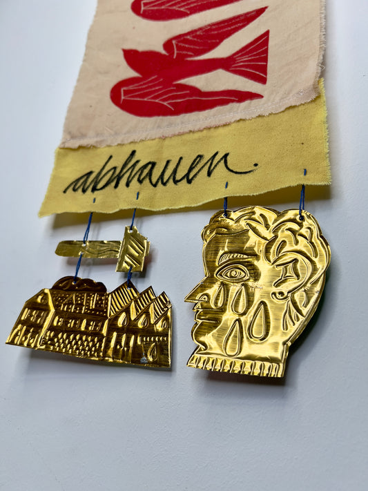 Abhauen / Wandbehang / 2024